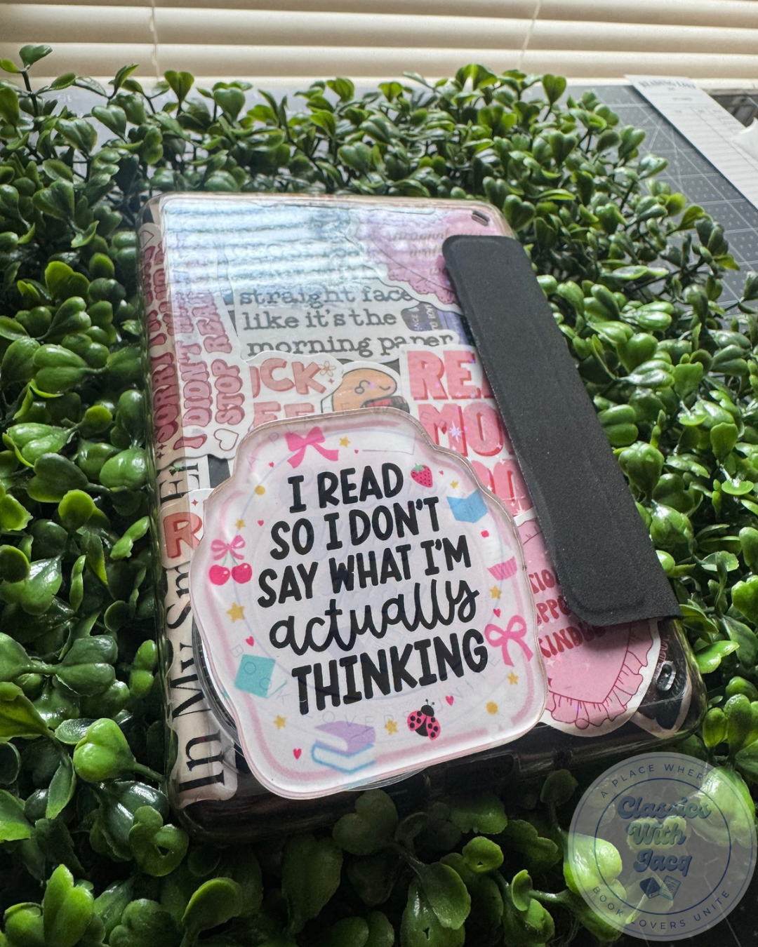 I read so I’m not mean MagSafe Kindle Grip